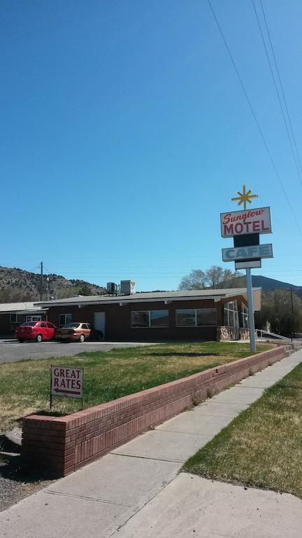Sunglow Motel Bicknell Exterior photo